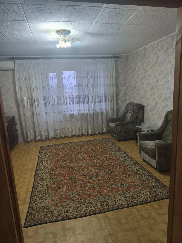 Продается  4 км квартира на  Клинчике