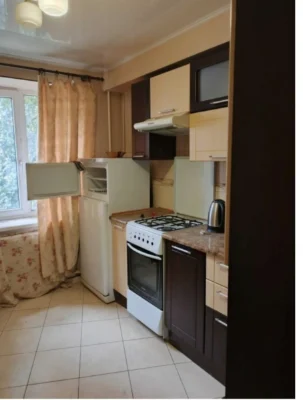 Продається 1-кімнатна квартира в центрі, вул. Чернішевської