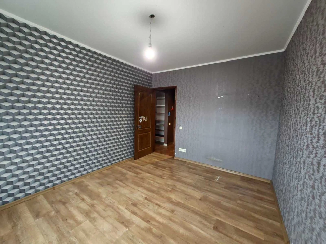 Продаж 2-кімнатної квартири  на ЖМ Перемога-3