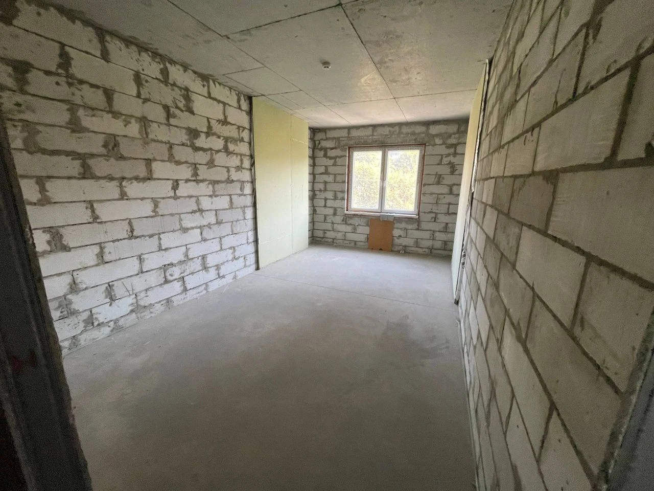 I will sell an apartment in the Kirovsky residential complex