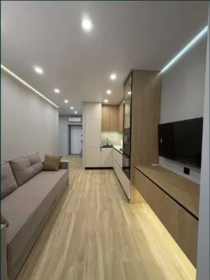 I will sell a 2-room apartment with renovation in the residential complex Schaslyvyi-2 at the lowest price