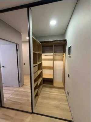 I will sell a 2-room apartment with renovation in the residential complex Schaslyvyi-2 at the lowest price