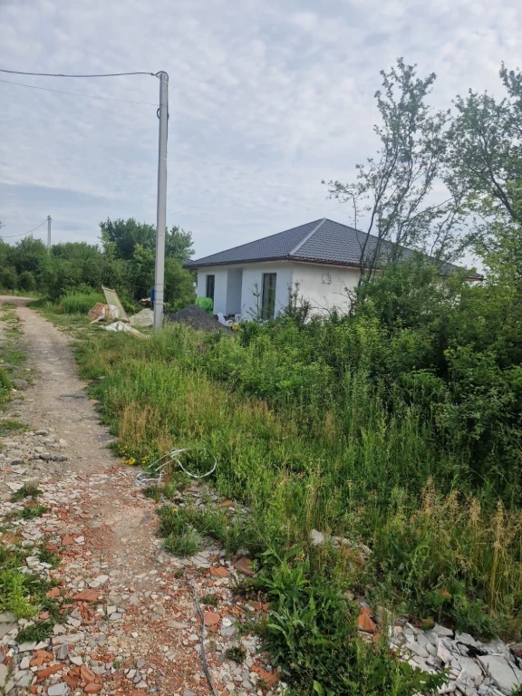 Sale of a 3-plot land for construction / Permit