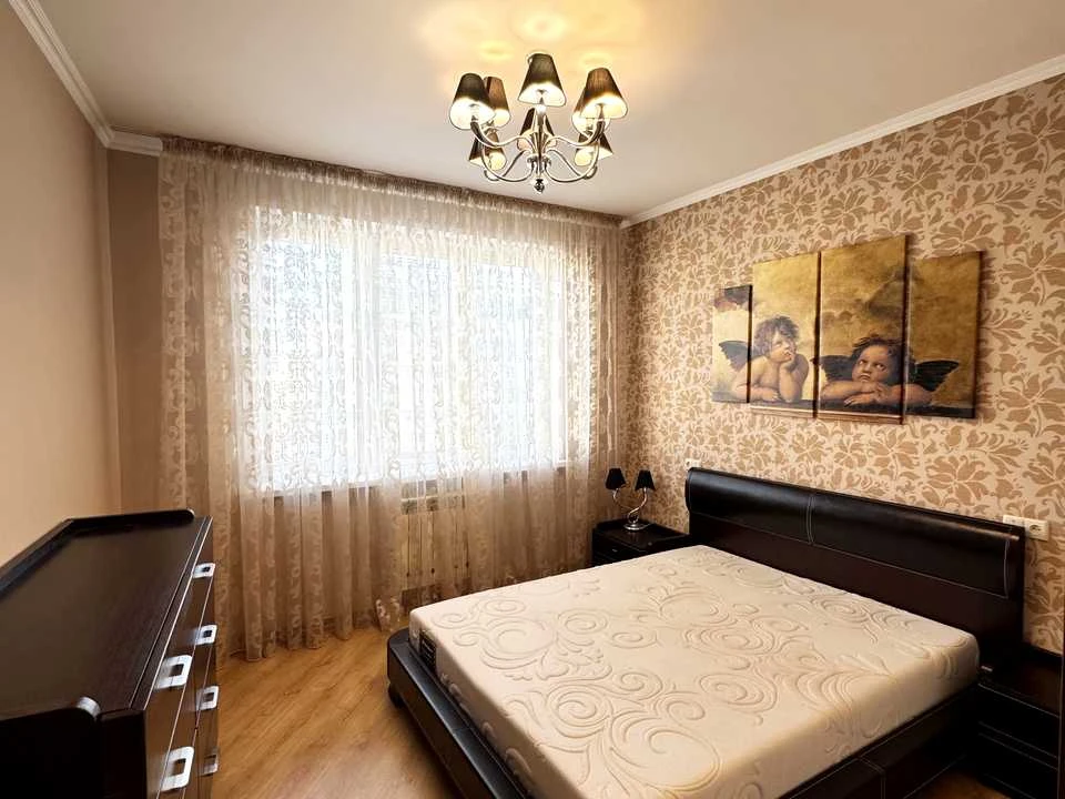 Apartment. Kyiv, Dniprovska Naberezhna st.