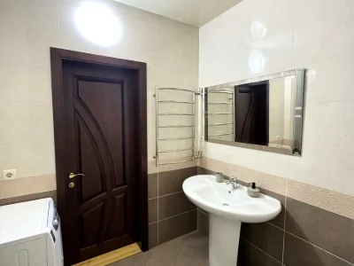 Apartment. Kyiv, Dniprovska Naberezhna st.