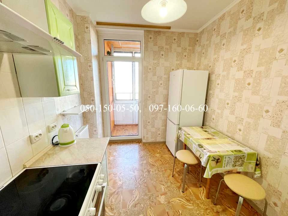 Apartment. Bogatyrska Street, Kyiv