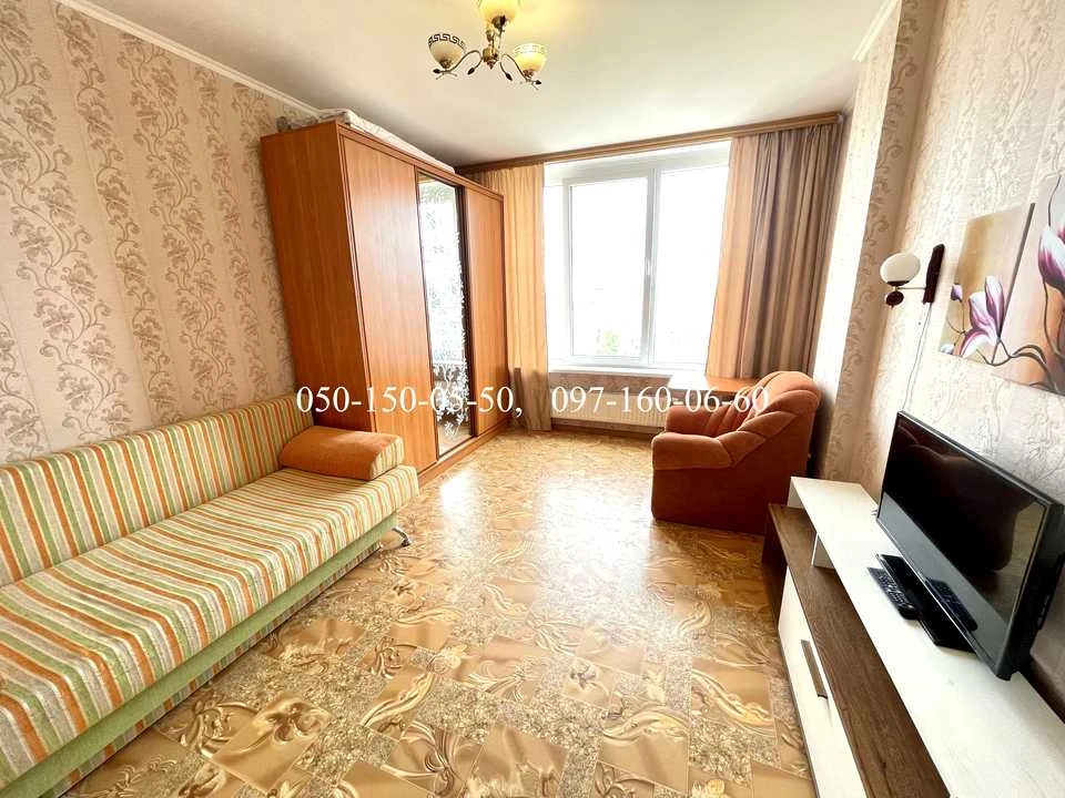 Apartment. Bogatyrska Street, Kyiv