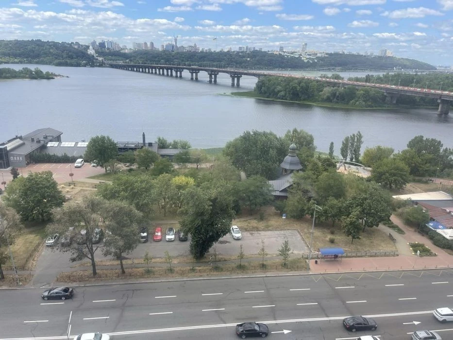 2 rooms Dniprovska embankment, Bereznyaki, Livoberezhna