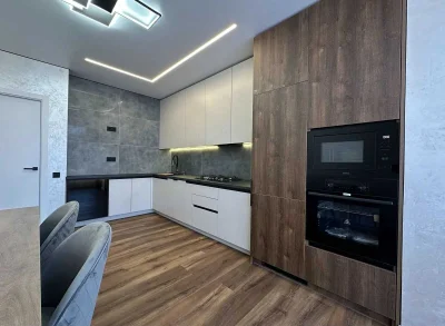 Sale of a large 2-bedroom apartment in the city center