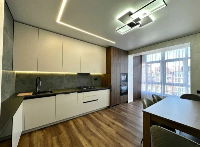 Sale of a large 2-bedroom apartment in the city center