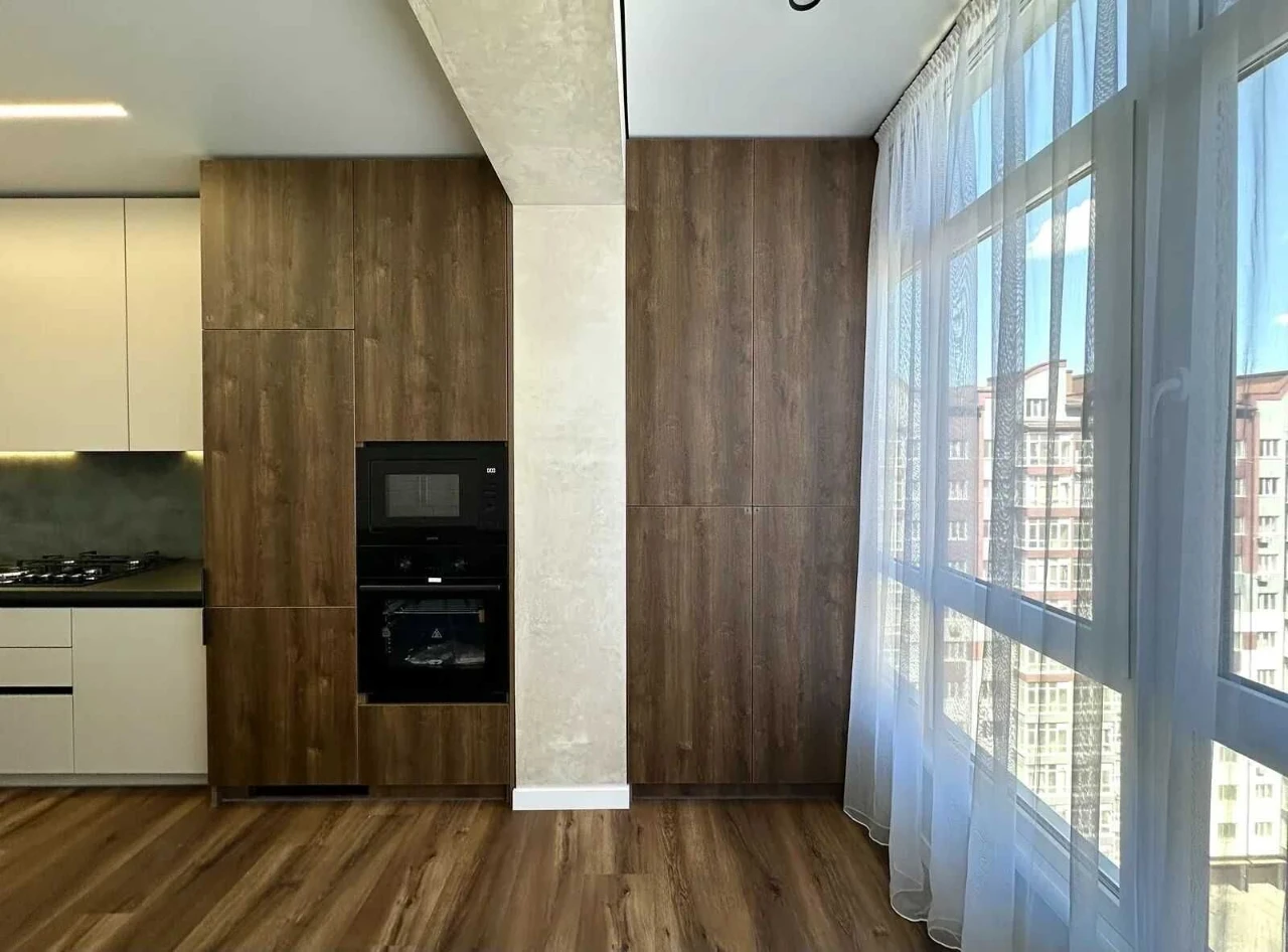 Sale of a large 2-bedroom apartment in the city center