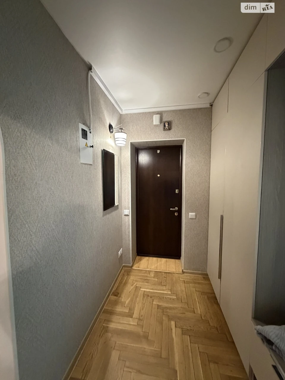 Sale of Apartment in Desnyansky