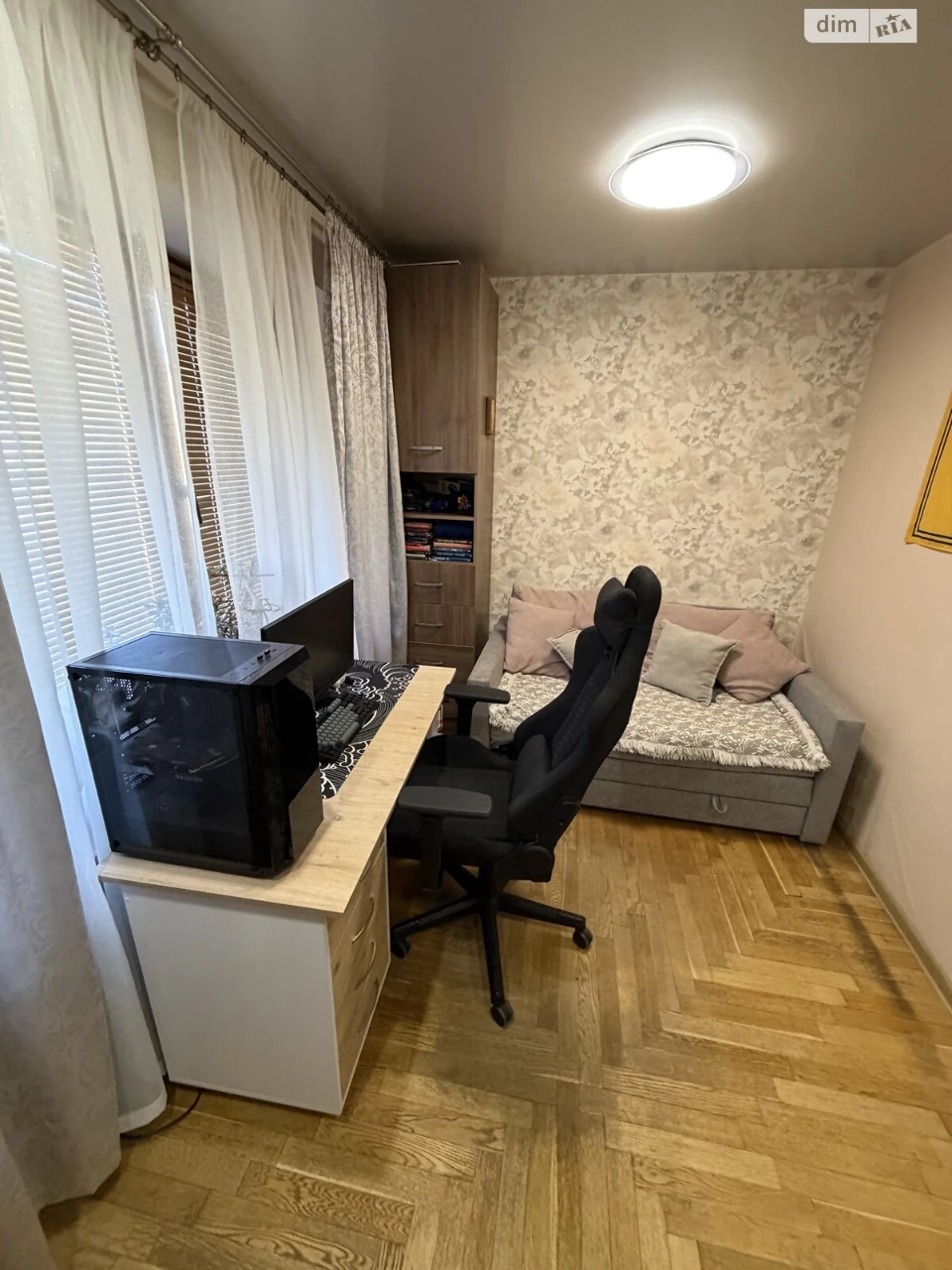Sale of Apartment in Desnyansky