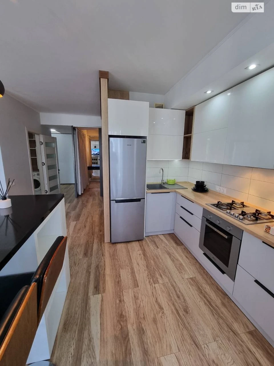 Long-Term Rental Apartment near the Train Station