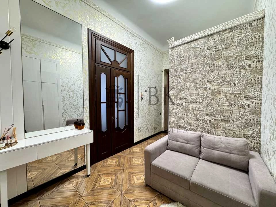 Квартира. улица Заньковецкой, Киев.