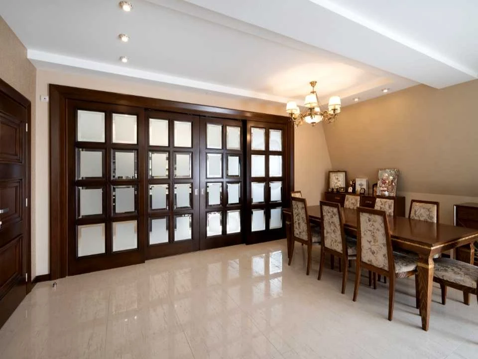 Apartment. Akademika Ihor Yukhnovs'ka Street, Lviv