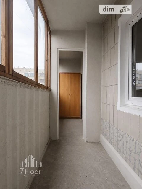 Sale of 2-room apartment 58 sq. m. on Mykola Zakrevskoho St. 45 •