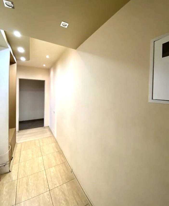Apartment for Sale - Studio Apartment on Tbilisi Street in Voznesensky District