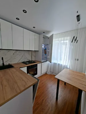 Продаж 1-кімнатної квартири,вул.Вовчинецька (Метро)