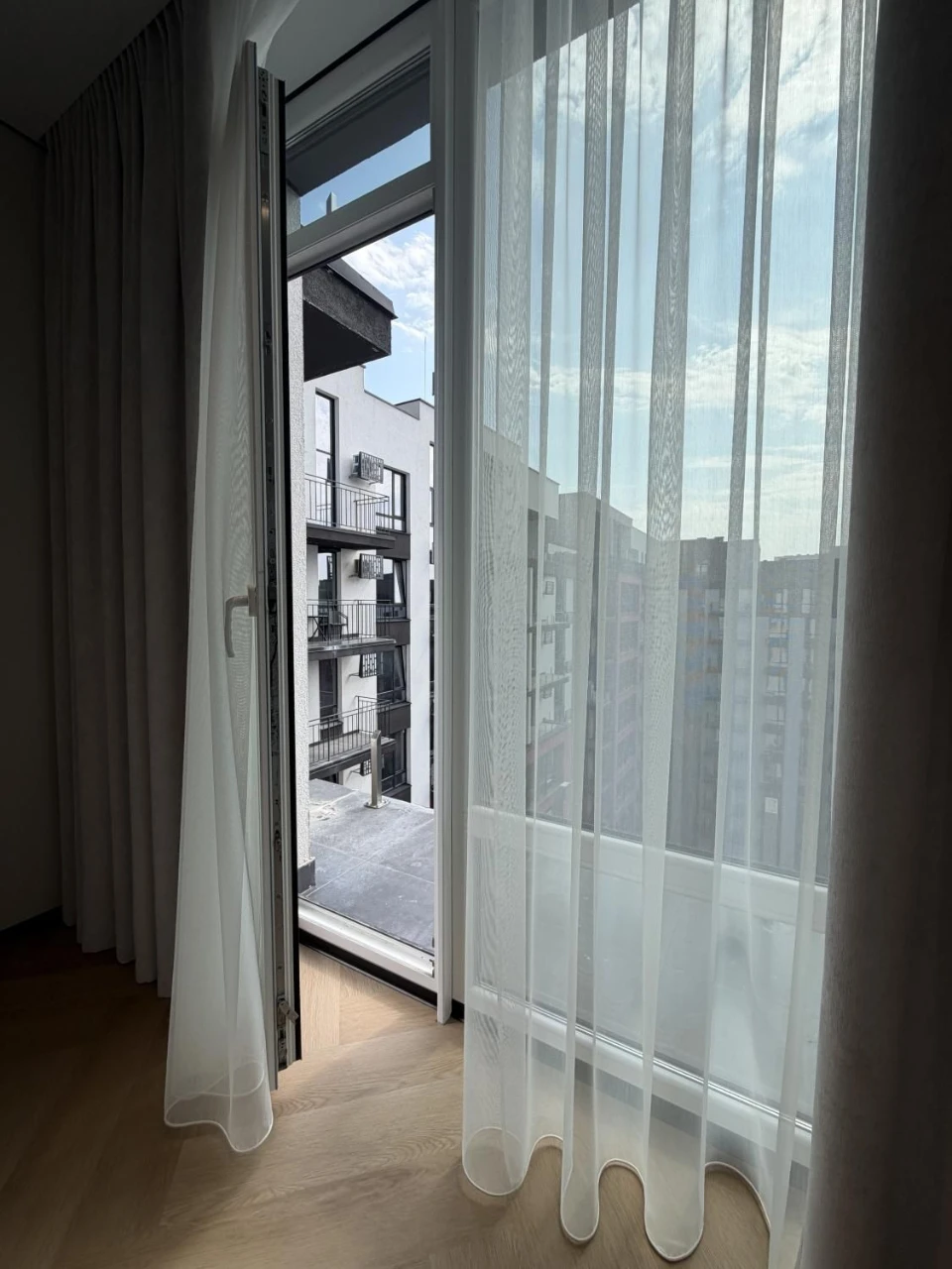 Продаж стильної півторачки у ЖК Manhattan up