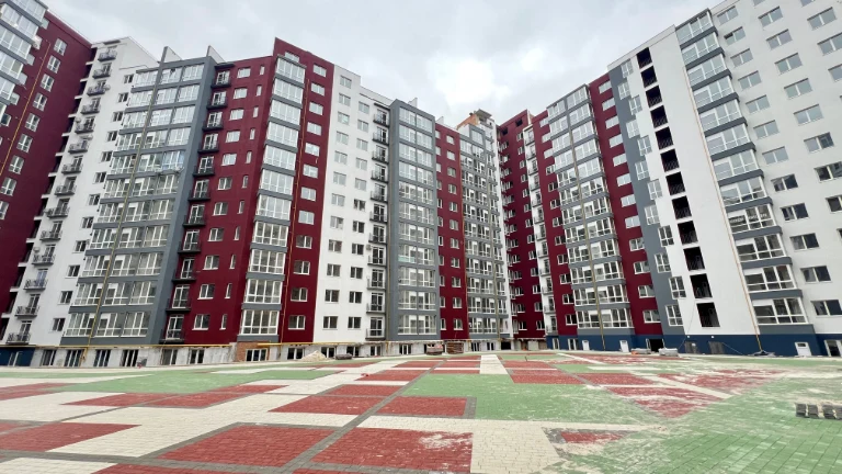 Продаю класну 2х сторонню 1кім. площею 50м. в ЖК Княгинин 18
