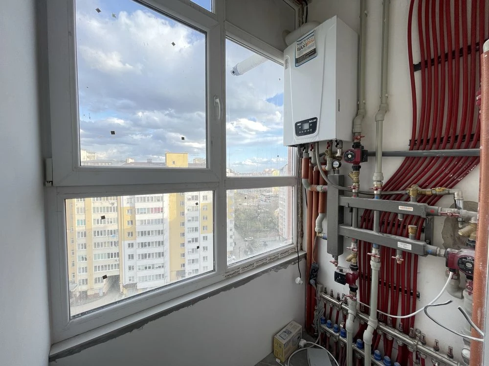 Продажа квартиры площадью 180 м2 шесть комнат.