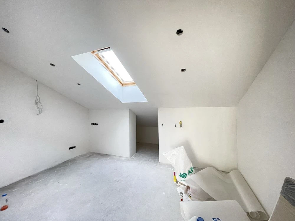 Продажа квартиры площадью 180 м2 шесть комнат.