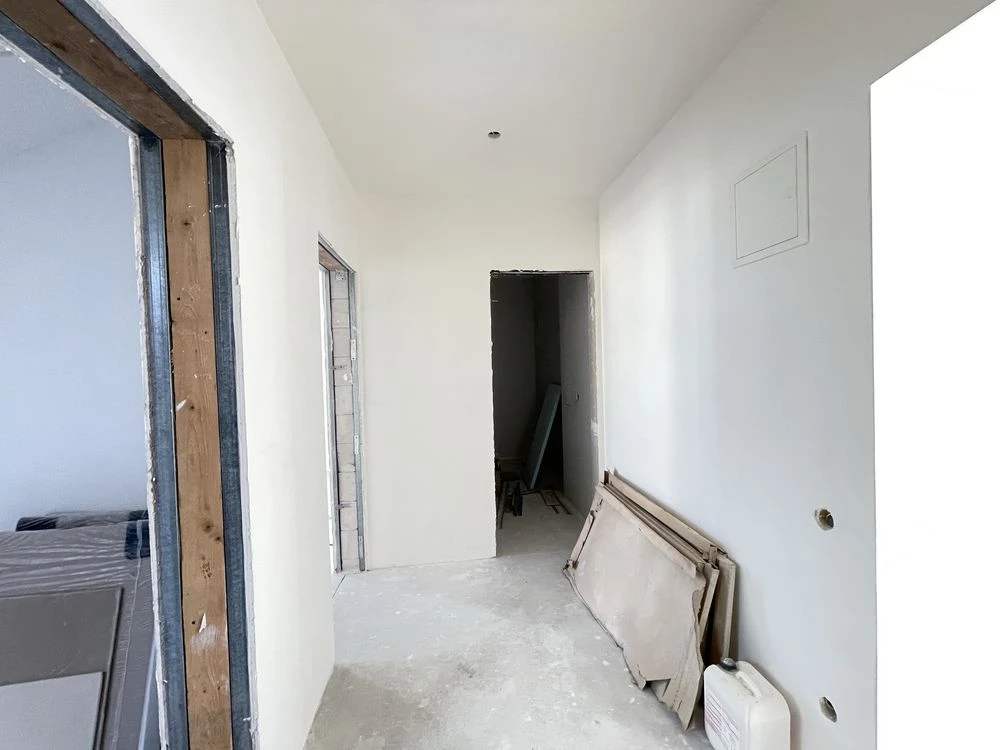 Продажа квартиры площадью 180 м2 шесть комнат.
