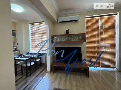 Продаж 3к квартири 77 кв. м на вул. Євгена Чикаленка 2-4 • I