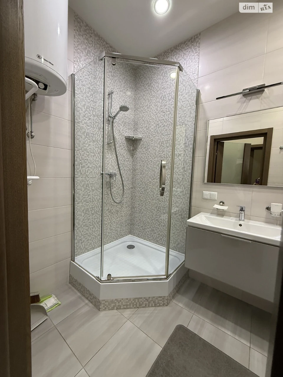 Продажа Квартиры в Центре, рядом с Фонтаном