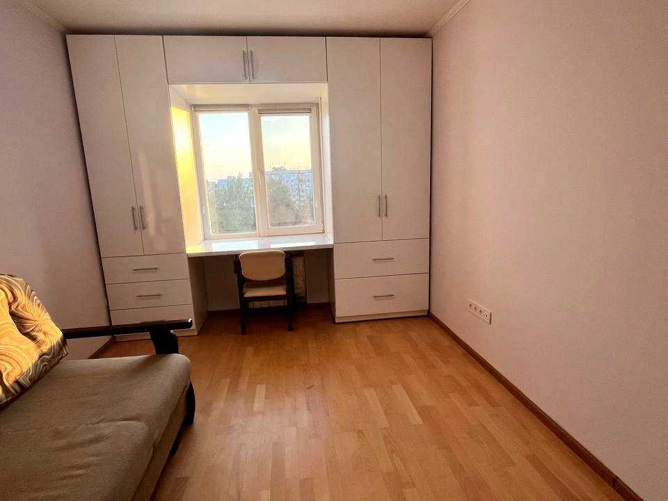 Apartment. Zaporizhya, Chumachenko Street