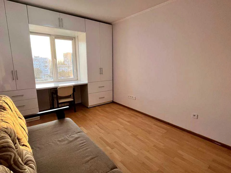 Apartment. Zaporizhya, Chumachenko Street