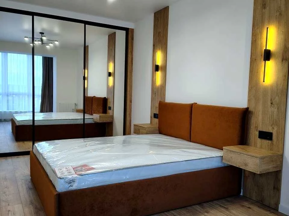 Apartment. Ivano-Frankivsk, Knıgynyn Street