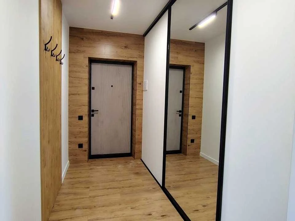 Apartment. Ivano-Frankivsk, Knıgynyn Street