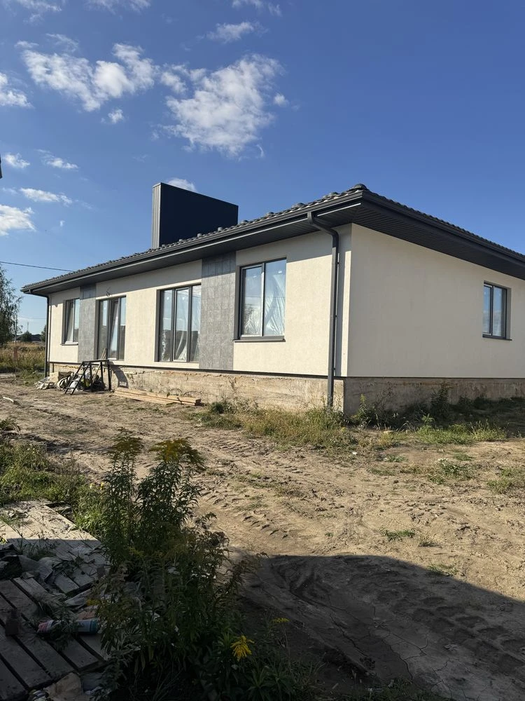 Cottage with Utilities near the Zoo
