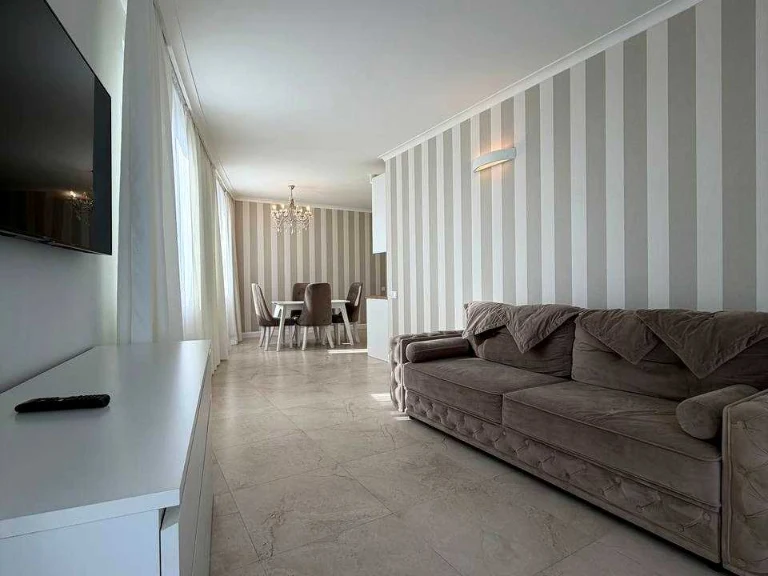 Apartment. Lviv, Kulparkivska St.