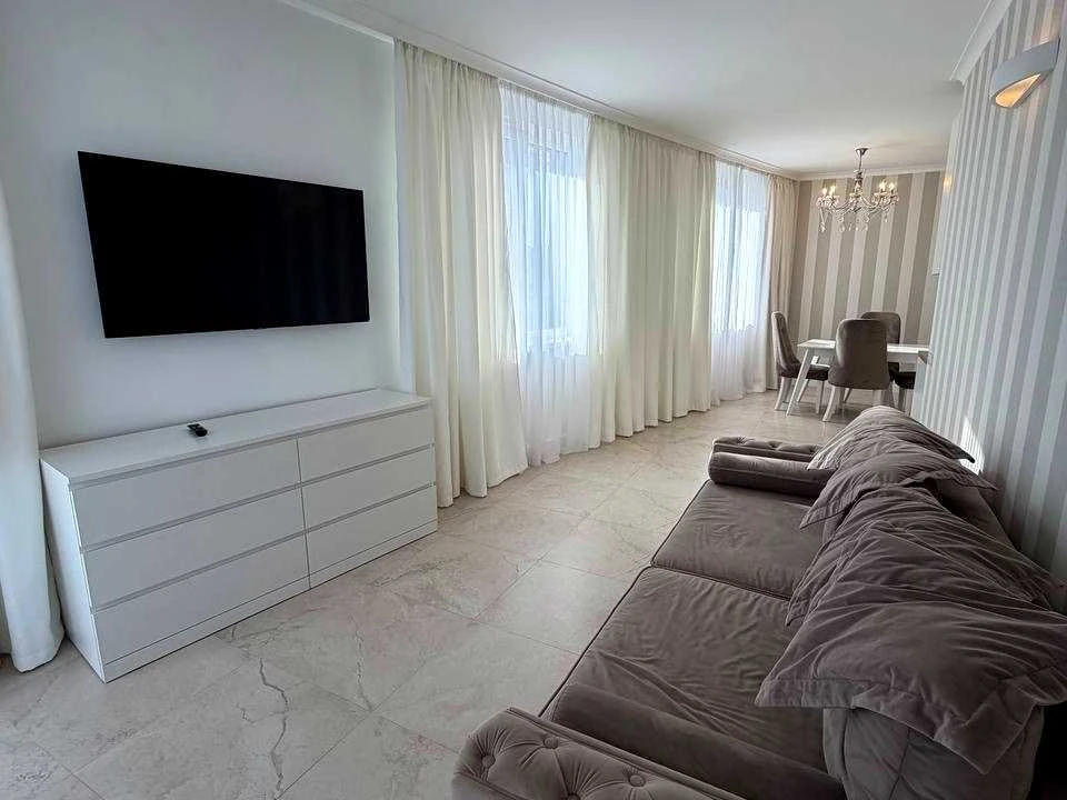 Apartment. Lviv, Kulparkivska St.