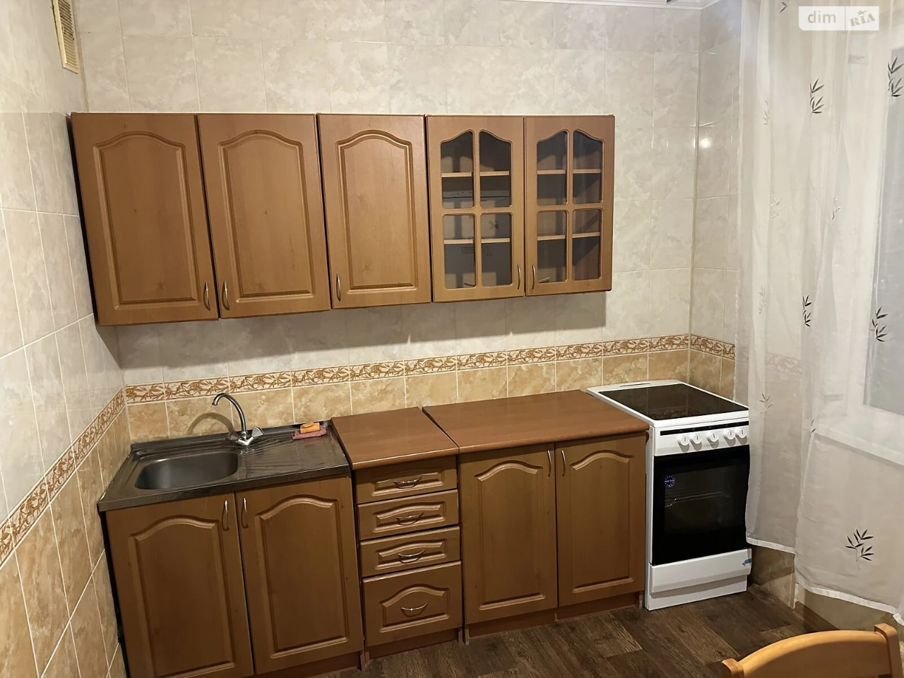 Long-Term Rental Apartment, Motsytskyi District