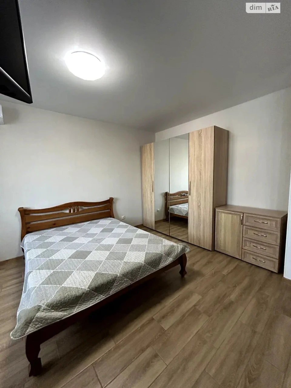 Long-Term Rental Apartment, Poznyaky