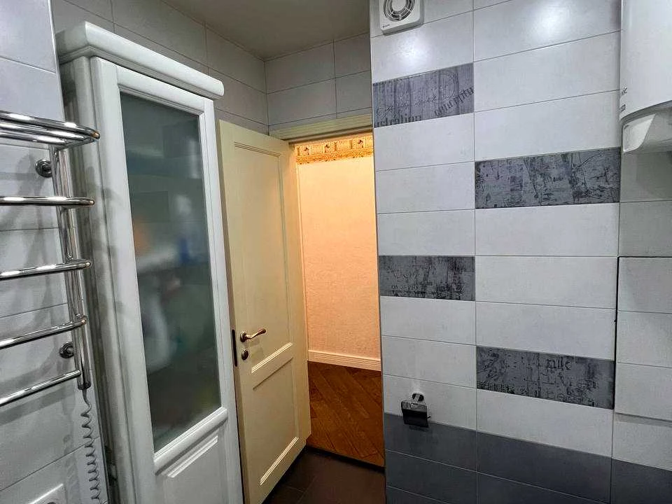 Apartment. Bohdanivska Street, Kyiv