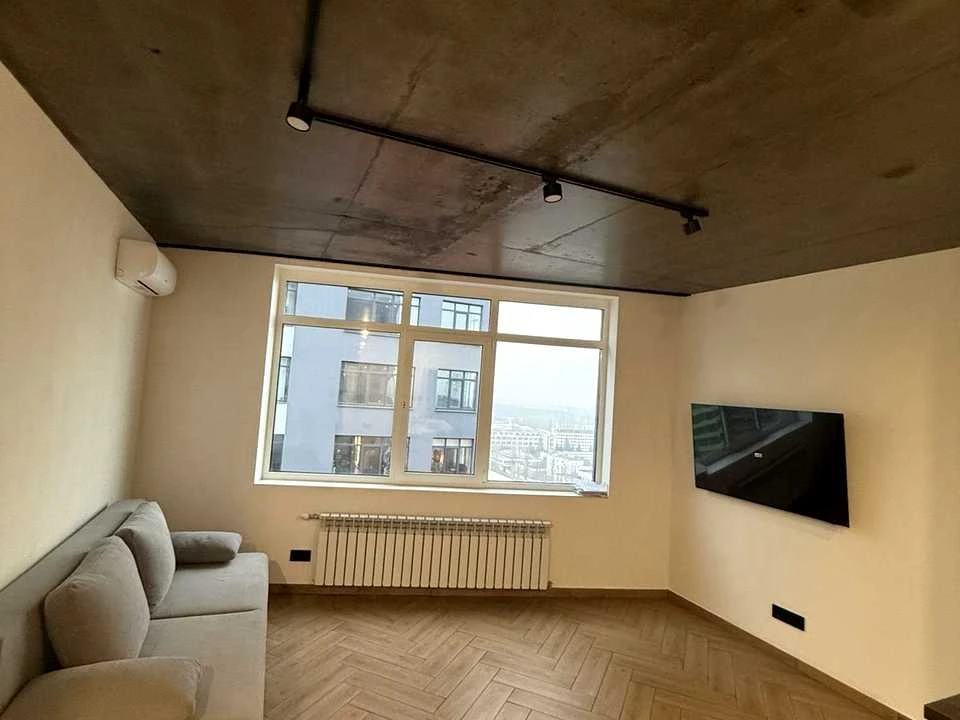 Apartment. Brothers Chibineyeve Street, Kyiv