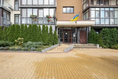 Продаж квартири з новим ремонтом у ЖК «Липинка» + кладова в