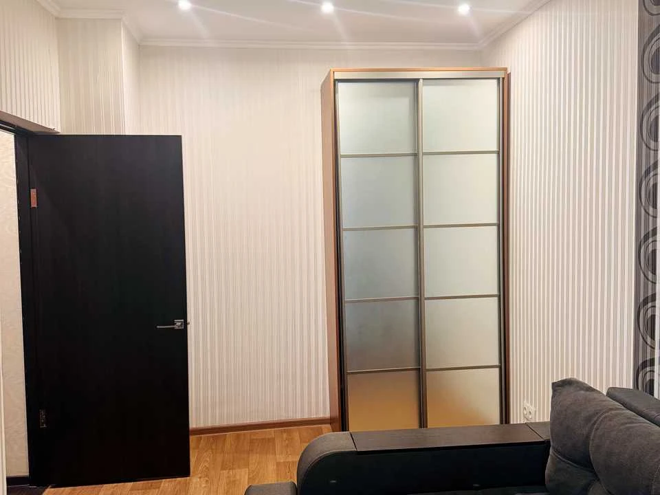 Apartment. Grigorievskoho Avenue, Kharkiv