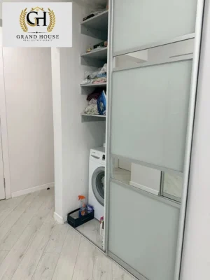 Продам трикімнатну квартиру на Пацаєва.