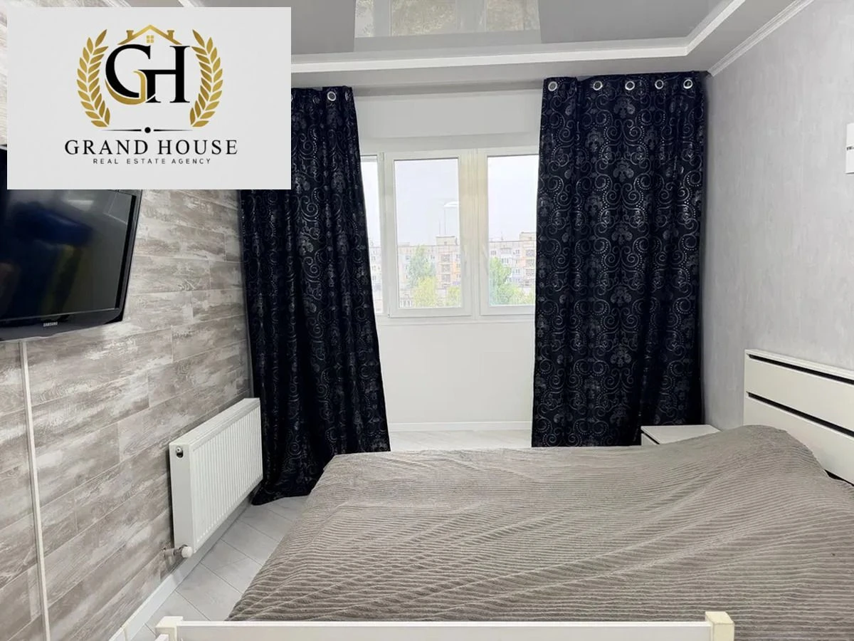 Продам трикімнатну квартиру на Пацаєва.
