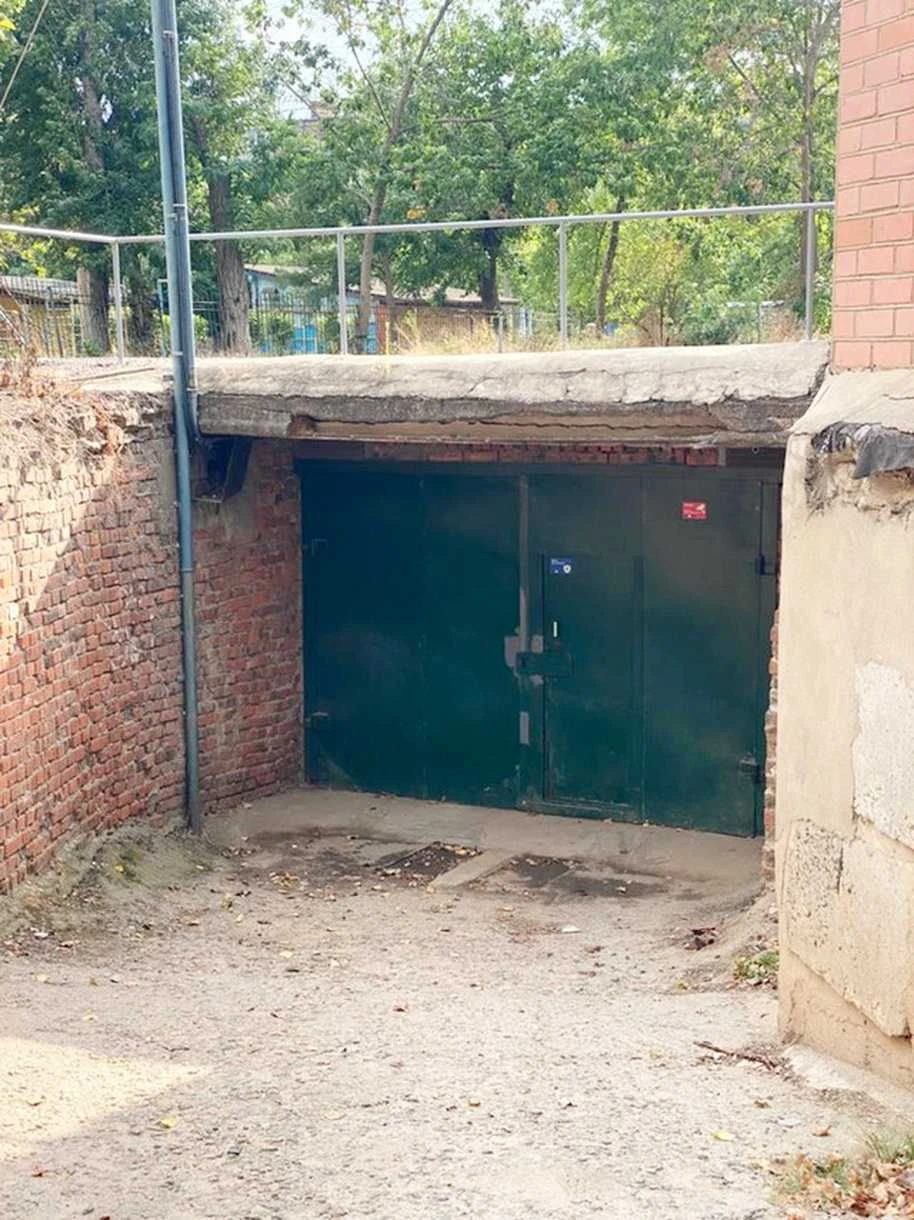Продам 3-кімнатну квартиру на ЮТЗ, вул. В. Бохонка (Чайковсь