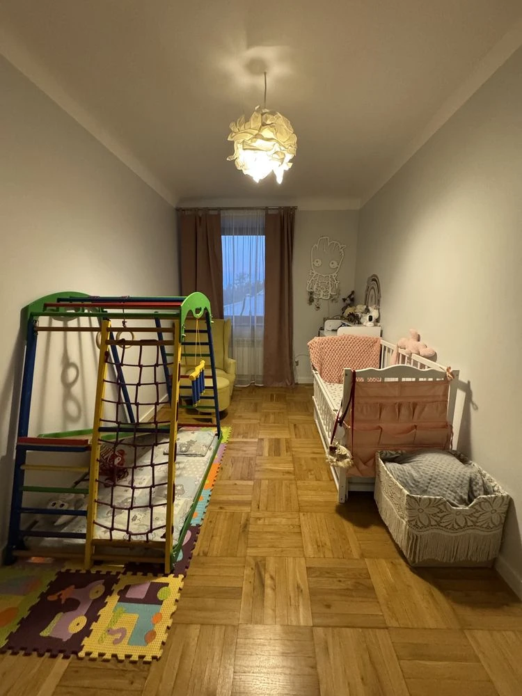 Квартира 97 квадратів , ремонт 2022року, Стрітенська 19а, ме