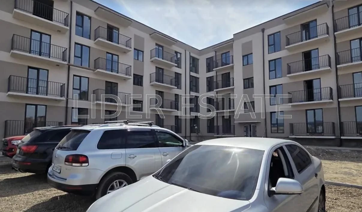 For Sale: 2-Room Apartment, 41 sq m, 1/4, Ozernyi Kraj Residence, Uzhgorod –