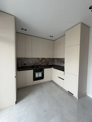 Продається 1 кімн. Кв. З ремонтом ГАЗ