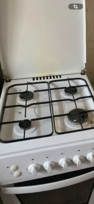 Продам двух комнатную квартиру со всеми удобствами в комуне